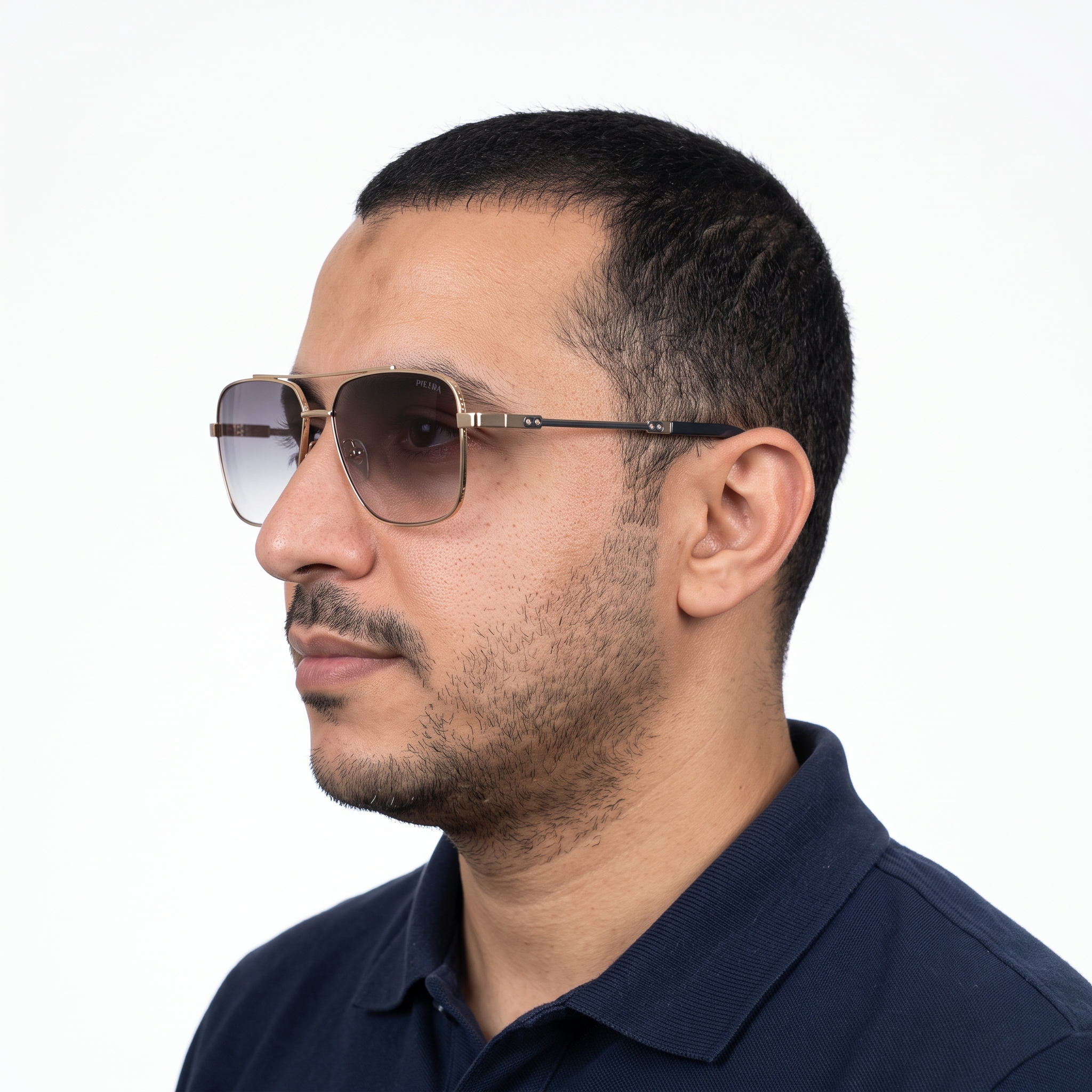 برادا - نظارات شمسية - موديل
